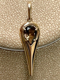 *Подвеска Дымчатый Кварц цв Красное арт. 10-1-100-04-787 вес 0,92 г - фото 127376 *Подвеска Дымчатый Кварц цв Красное арт. 10-1-100-04-787 вес 0,92 г - фото 127376