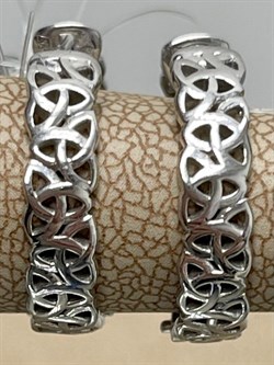 *Серьги Конго Триглав Триглав цв Белое арт. 2000488-91980 (вес около 5,28 г) - фото 127550