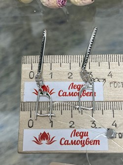 *Серьги Белый бр Черный бр цв Белое арт. С1232-225-636 вес 3,45 г - фото 130539 *Серьги Белый бр Черный бр цв Белое арт. С1232-225-636 вес 3,45 г - фото 130539