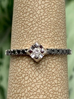 *Кольцо р.18 Белый бр Черный бр цв Белое арт. К1232-225-835 вес 1,52 г - фото 130609 *Кольцо р.18 Белый бр Черный бр цв Белое арт. К1232-225-835 вес 1,52 г - фото 130609