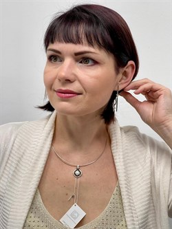 *Серьги Белый бр Черный бр цв Белое арт. С1232-225-636 вес 3,45 г - фото 131070 *Серьги Белый бр Черный бр цв Белое арт. С1232-225-636 вес 3,45 г - фото 131070