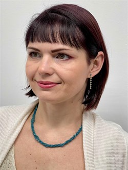 *Серьги Пусеты Апатит огранка 3мм Белый Бр цв Лимонное арт. 24167-343-633 (вес около 3,27 г) - фото 131088 *Серьги Пусеты Апатит огранка 3мм Белый Бр цв Лимонное арт. 24167-343-633 (вес около 3,27 г) - фото 131088