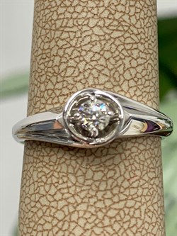 *Кольцо р.18 Белый бр цв Белое арт. 12578-200-000 вес 2,97 г - фото 132279