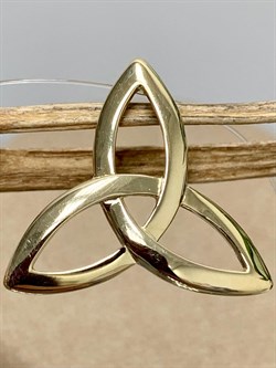 *Подвеска Триглав цв лимонное арт. 3000244-067 (вес 1,16 г) - фото 132770 *Подвеска Триглав цв лимонное арт. 3000244-067 (вес 1,16 г) - фото 132770