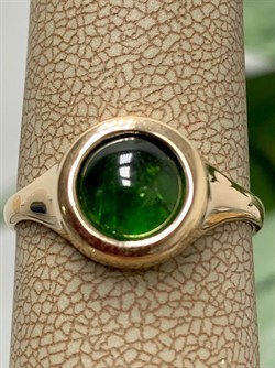 *Кольцо р.18,5 Хромдиопсид цв Красное арт. 1340301-262 вес 2,73 г - фото 133106