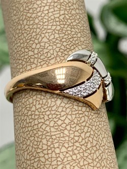 *Кольцо р.21 Белый Фианит цв Красное 20-32-0001-26186-742 Вес 2,98 г - фото 133637 *Кольцо р.21 Белый Фианит цв Красное 20-32-0001-26186-742 Вес 2,98 г - фото 133637