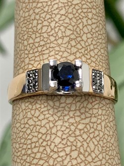 *Кольцо р.18 Черный Бр Синий Сапфир цв Красное арт. К0919-102/5-320 вес 1,84 г - фото 133902