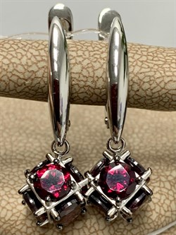 *Серьги Родолит Мозамбик арт. С1025Ю/Ag-607/9-272 вес 5,15 г - фото 137130 *Серьги Родолит Мозамбик арт. С1025Ю/Ag-607/9-272 вес 5,15 г - фото 137130