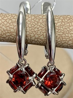 *Серьги Гранат Мозамбик арт. С1025Ю/Ag-607/11-146 вес 5,04 г - фото 139680 *Серьги Гранат Мозамбик арт. С1025Ю/Ag-607/11-146 вес 5,04 г - фото 139680