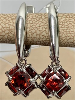 *Серьги Гранат Мозамбик арт. С1025Ю/Ag-607/11-146 вес 5,04 г - фото 139681 *Серьги Гранат Мозамбик арт. С1025Ю/Ag-607/11-146 вес 5,04 г - фото 139681