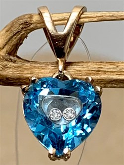 *Подвеска Сердце Голубой Топаз цв Красное арт. 046п-172 (вес 1,24 г) - фото 143374 *Подвеска Сердце Голубой Топаз цв Красное арт. 046п-172 (вес 1,24 г) - фото 143374