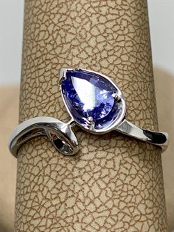 *Кольцо р.18,5 Танзанит цв Белое арт 1-206468-00-31-881 вес 2,05 г - фото 150049