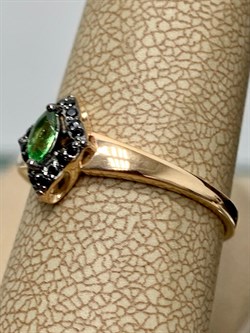 *Кольцо р.18 Микс Цаворит Шпинель цв Красное арт. 13887-132-494 (вес 2,03 г) - фото 156738