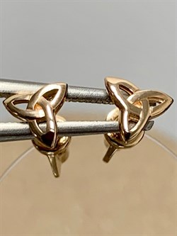 *Пусеты Триглав цв Красное арт. 2000803-2562 (вес около 1,08 г) - фото 161231 *Пусеты Триглав цв Красное арт. 2000803-2562 (вес около 1,08 г) - фото 161231