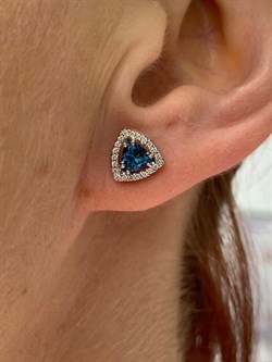 *Пусеты Голубой Топаз Лондон цв Белое арт. 2-202056-00-10-038 вес 2,88 г - фото 162865