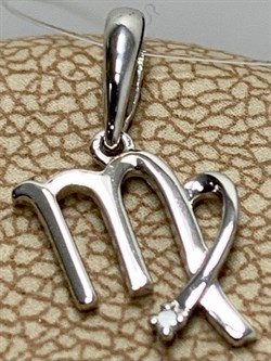 *Подвеска Дева Белый Бр цв Белое арт. 34213-200-299 вес 0,53 г - фото 165653