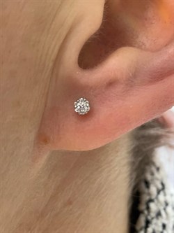 *Пусеты Белый Бр цв Белое арт. 09-01765-03-001-01-03-913, (вес 1,39 г) - фото 171858 *Пусеты Белый Бр цв Белое арт. 09-01765-03-001-01-03-913, (вес 1,39 г) - фото 171858