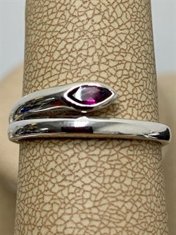 *Кольцо р.20 Змейка Родолит арт. SM-R02899-X-W-lil-X-X-582 вес 2,97 г - фото 172618 *Кольцо р.20 Змейка Родолит арт. SM-R02899-X-W-lil-X-X-582 вес 2,97 г - фото 172618