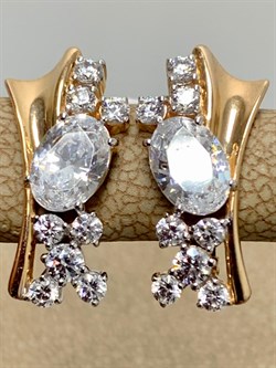 *Серьги Белый Фианит цв Красное 10-02-000S-26226-601 Вес 3,52 г - фото 175974 *Серьги Белый Фианит цв Красное 10-02-000S-26226-601 Вес 3,52 г - фото 175974