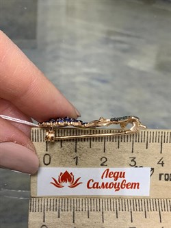 *Брошь Виноградная лоза Фианит Микс цв Красное арт. 04-0122-00-404-1110-24-606 вес 3,52 г - фото 177777 *Брошь Виноградная лоза Фианит Микс цв Красное арт. 04-0122-00-404-1110-24-606 вес 3,52 г - фото 177777