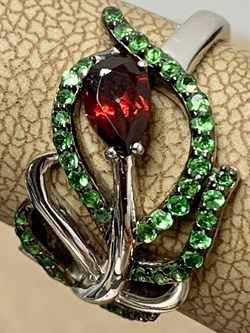 *Кольцо р.17 Гранат Пироп Цаворит арт. SM-R02912-X-WB-PG-X-Gg-587 вес 3,52 г - фото 178940