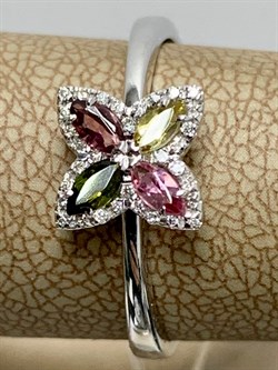 *Кольцо р.18,5 Турмалин цв Белое арт 1-208409-00-60-185 вес 2,22 г - фото 183064