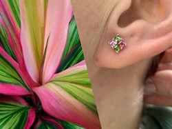 *Пусеты Турмалин цв Белое арт 2-202111-00-60-705 вес 1,56 г - фото 183142