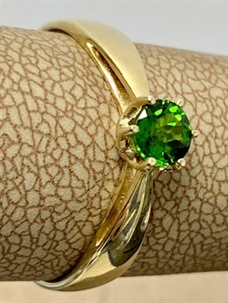 *Кольцо р.19 Хромдиопсид цв Лимонное арт 1-307254-00-37-984 (вес 2,08 г) - фото 185117