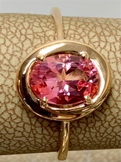 *Кольцо р.18 Розовый Топаз цв Красное арт. 10330239-686 вес 2,09 г - фото 185433