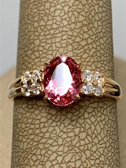 *Кольцо р.18 Розовый Топаз цв Красное арт. 10331544-243 вес 2,66 г - фото 185571 *Кольцо р.18 Розовый Топаз цв Красное арт. 10331544-243 вес 2,66 г - фото 185571