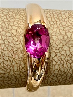 *Кольцо р.17,5 Розовый Топаз цв Красное арт. 1310411-705 вес 2,57 г - фото 185720 *Кольцо р.17,5 Розовый Топаз цв Красное арт. 1310411-705 вес 2,57 г - фото 185720