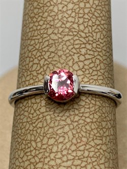 *Кольцо р.17,5 Розовый Топаз цв Белое арт. 10310736-454 вес 1,53 г - фото 185928 *Кольцо р.17,5 Розовый Топаз цв Белое арт. 10310736-454 вес 1,53 г - фото 185928