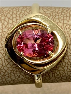 *Кольцо р.18 Розовый Топаз цв Лимонное арт. 10330923-357 вес 2,46 г - фото 186025 *Кольцо р.18 Розовый Топаз цв Лимонное арт. 10330923-357 вес 2,46 г - фото 186025