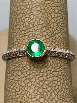 *Кольцо р.17,5 Изумруд цв Красное арт. 1830214-123 вес 1,23 г - фото 186457