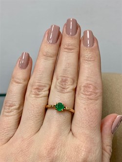 *Кольцо р.17,5 Изумруд цв Красное арт. 1831058-923 вес 1,88 г - фото 186522