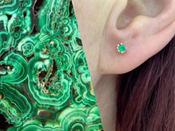 *Пусеты Изумруд цв Красное арт. 24833438-789 вес 1,06 г - фото 186625