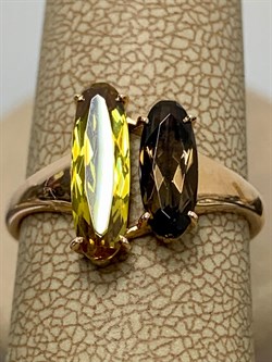 *Кольцо р.17 Султанит иск Дымчатый Кварц цв Красное арт. 1363514-419 вес 2,59 г - фото 187136