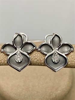 *Серьги Лотос Белый Бр арт. 02-2882/000Б-17-827 вес 3,92 г - фото 188248