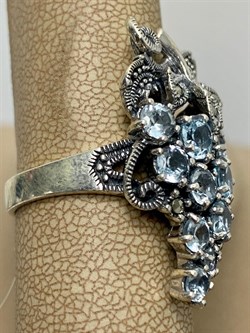 *Кольцо р.19 Виноградная Гроздь Микс Марказит Голубой Топаз арт. HR665-541 вес 10,05 г - фото 190589 *Кольцо р.19 Виноградная Гроздь Микс Марказит Голубой Топаз арт. HR665-541 вес 10,05 г - фото 190589