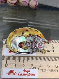 *Брошь ДЕВОЧКА НА ЛУНЕ Микс Перламутр Эмаль арт. 04.02599-578 вес 20,62 г - фото 191200 *Брошь ДЕВОЧКА НА ЛУНЕ Микс Перламутр Эмаль арт. 04.02599-578 вес 20,62 г - фото 191200