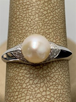 *Кольцо р.18 Белый Жемчуг арт. 01-0411/00ЖБ-00-324 вес 3,13 г - фото 192866 *Кольцо р.18 Белый Жемчуг арт. 01-0411/00ЖБ-00-324 вес 3,13 г - фото 192866