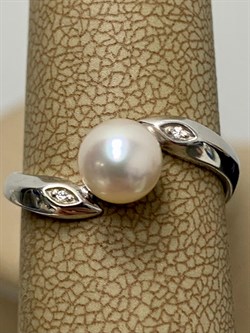 *Кольцо р.17,5 Белый Жемчуг арт. 01-0482/00ЖБ-00-768 Вес 2,39 г - фото 193010