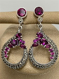 *Серьги Марказит Родолит арт. HE708-591 (вес 13,04 г) - фото 193221