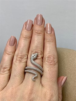 *Кольцо р.18 Фианит Змейка арт. CZ-R03911-X-W-NCE-X-X-323 вес 7,83 г - фото 193811