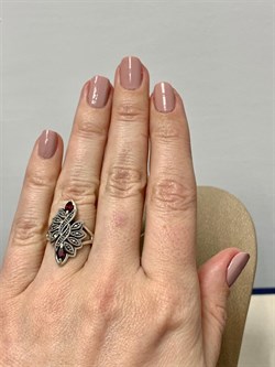 *Кольцо р.16 Микс Марказит Гранат Пироп арт. HR1640-993 (вес 4,44 г) - фото 194091