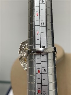 *Кольцо р.18 Цветок Белый Фианит арт. ANFIOPICG-BI-970 вес 5,83 г - фото 197364