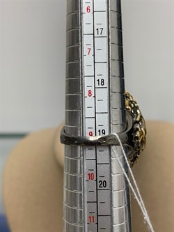 *Кольцо р.19 Кварц Волосатик Бразилия Черный Родий Лимонная Позолота АРТ 42740, (ВЕС 21,38 Г) - фото 198556