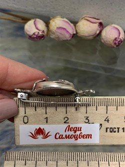 *Брошь Родонит Пончик арт. 1501Б-117 вес 10,9 г - фото 200303 *Брошь Родонит Пончик арт. 1501Б-117 вес 10,9 г - фото 200303