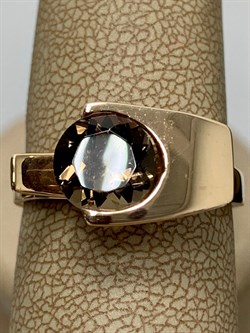 *Кольцо р.18,5 Дымчатый Кварц цв Красное арт. 1142-529 вес 3,83 г - фото 202356