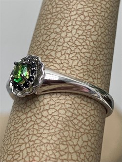 *Кольцо р.17 Микс Цаворит Шпинель арт. 01-2425/00ЦВ-17-908 вес 2,09 г - фото 203563